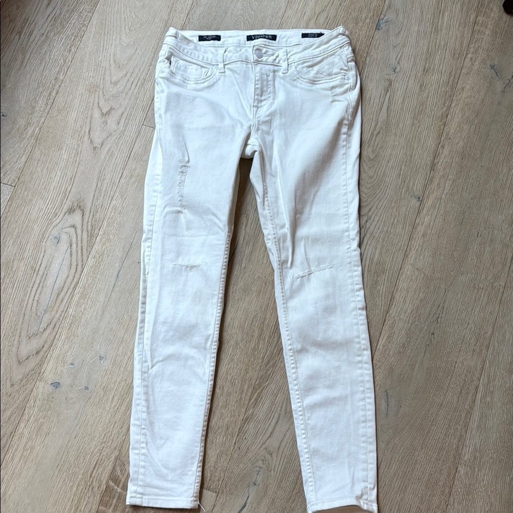 Vigoss the jagger White Skinny Jeans. Distressed. Size 29
